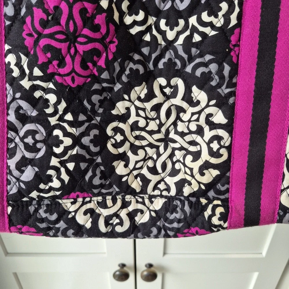 VERA BRADLEY Canterberry Magenta Sport Duffel Gym Bag